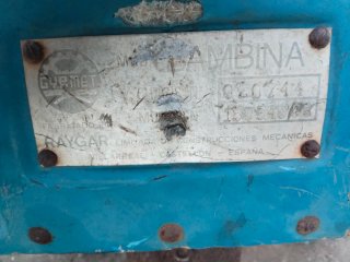 Mula mecánica con cultivador