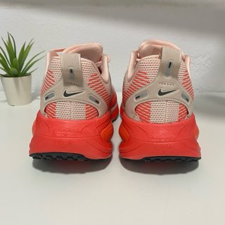 Zapatillas Nike Vomero Coral