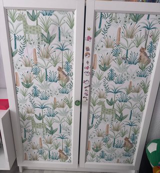 Armario infantil con diseño de selva