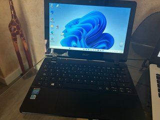 Acer TravelMate 11 Negro