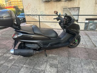 Yamaha Majesty 400 Negra