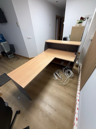 Mostrador de oficina madera