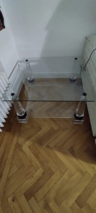 Mesa de centro cristal y plástico
