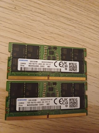 2x Samsung DDR5 SODIMM 16GB