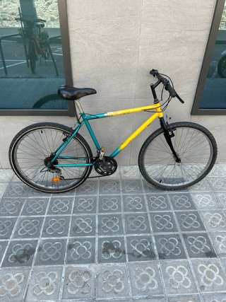 Bicicleta Montaña Amarilla y Turquesa