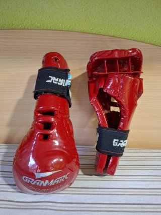 Protecciones Guantes Granmarc Rojos