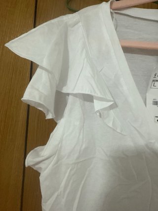 Camiseta Zara volantes blanca Talla L