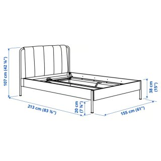 Cama verde con estructura metálica
