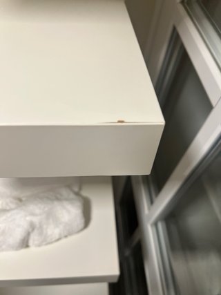 Estanteria de pared blanca, modelo Lack de Ikea
