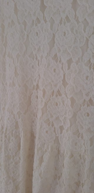 Vestido corto marca MORGAN. De corte recto. Todo d