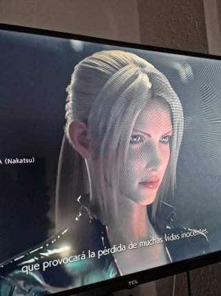 PS4 (PlayStation 4) Negra con Mandos Dorados