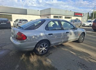Ford Mondeo 2000