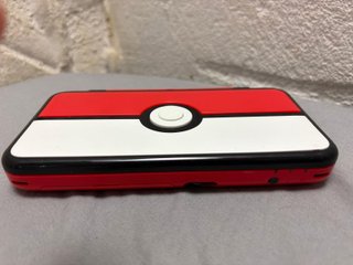 Nuovo Nintendo 2DS XL Nero/Rosso