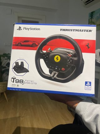 Volante Thrustmaster Ferrari PS5/PS4