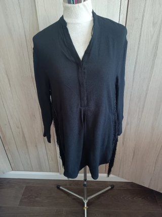 Camisa Zara Talla XS con flecos