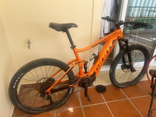 Bicicleta Eléctrica Giant Full Suspension