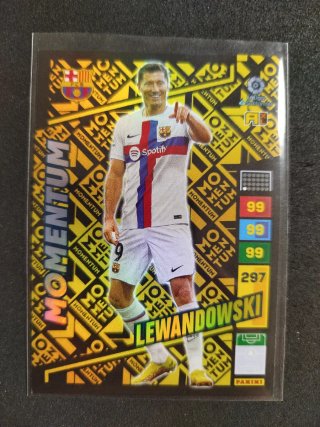 Carta Lewandowski Adrenalyn XL 22/23 Momentum