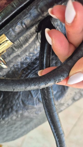 Borsa Nera con Texture Coccodrillo