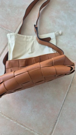 Borsa a tracolla intrecciata