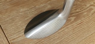 Palo golf hibrido cleveland 16 regular