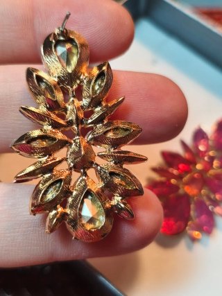 Pendientes de strass rosa y rojo