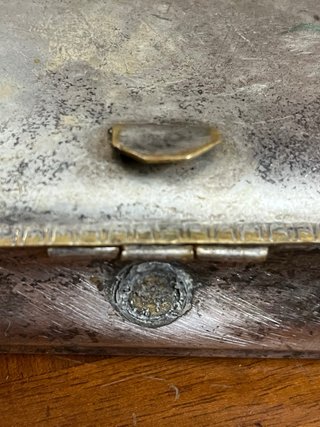 Porta tabacco d'epoca in metallo