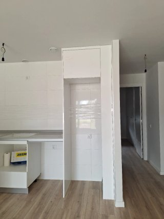 Muebles de cocina nuevos con encimera