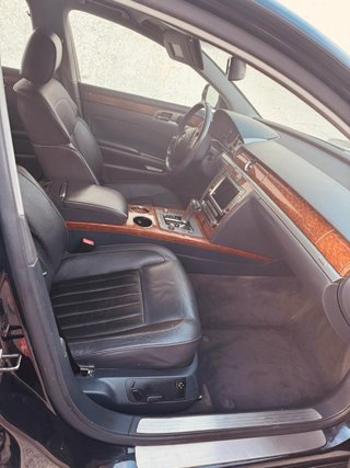 Volkswagen Phaeton 2011