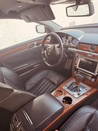 Volkswagen Phaeton 2011