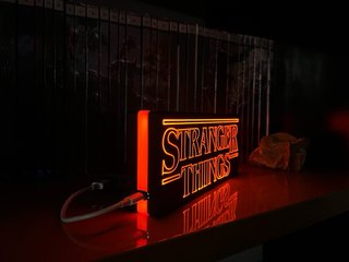 Lampada LED Stranger Things