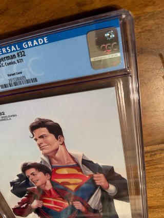 Comic gradeado CGC 9.8 - Superman #32 2021