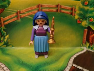 Playmobil Figura Mujer Mayor Candelabro