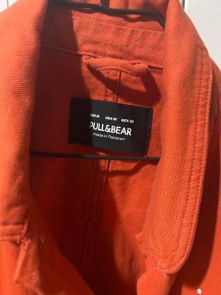 Chaqueta Pull&Bear naranja salpicada