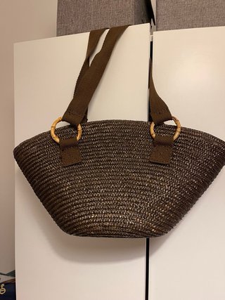 Bolso de rafia marrón