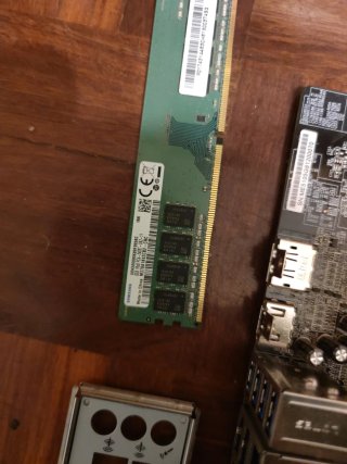 Placa Base Gigabyte Z370 + Intel i5-8400 + 8GB RAM