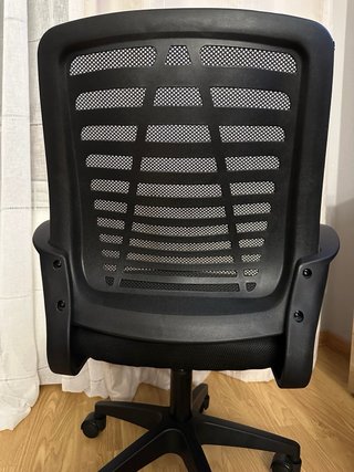 Silla de oficina ergonómica negra