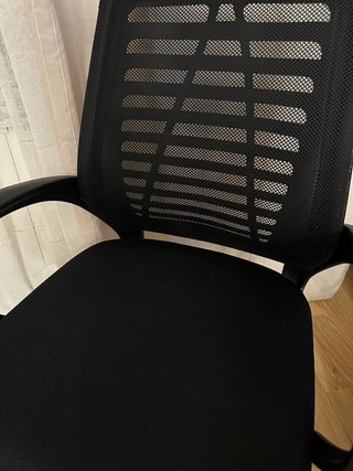 Silla de oficina ergonómica negra