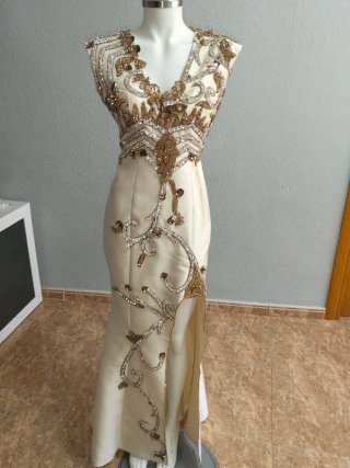 Vestido de fiesta nuevo sin estrenar echo por Isma