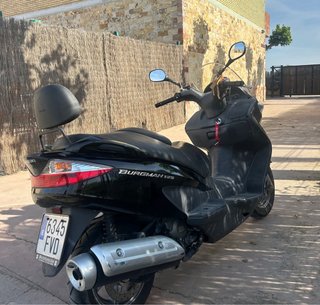 Suzuki Burgman 125cc Negra