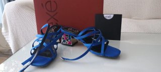 Sandalias EXE Talla 38 Tacón Bajo Pedrería