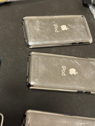 Lote iPods y repuestos
