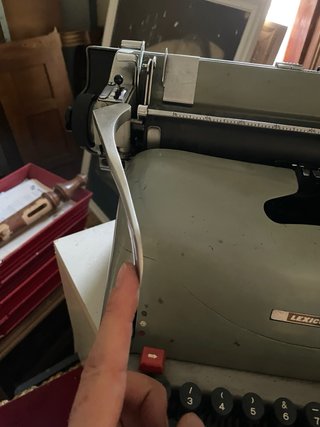 Máquina de escribir Hispano Olivetti Lexicon 80