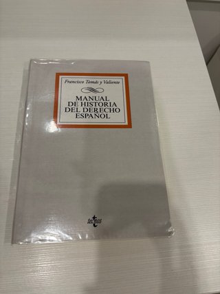 Manual de Historia del Derecho español (Spanish...
