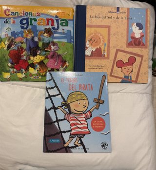 Libros infantil, juvenil. Superbruja, chef, pirata