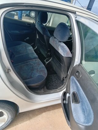 Peugeot 206 2000