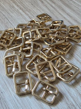 Lote 32 hebillas cuadradas 1cm para pulseras