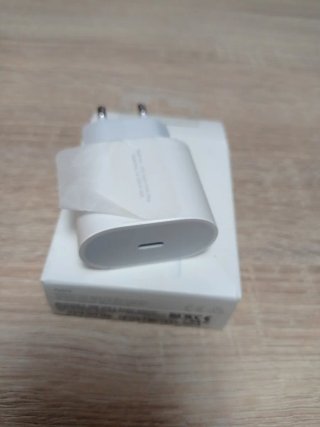 Apple Cargador USB-C 20W