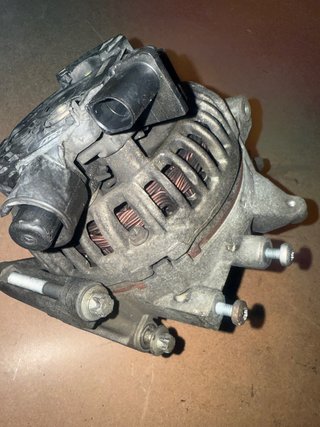 Alternador Mercedes 646 200A
