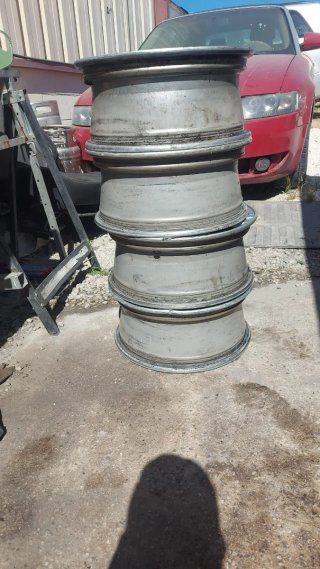 Llantas de aluminio Ford connect 16'' buen estado