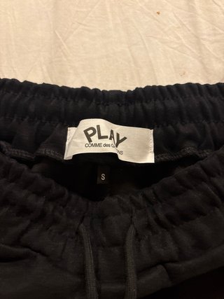Pantalones cortos negros con corazón